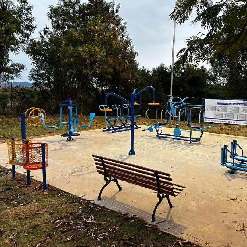 Academia Ar Livre e Mobiliário Urbano